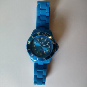 Blaue Ice Watch